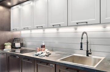 1c50f7c7-5c16-49b6-8538-fec0a8dd81db_Fabuwood-8.jpg?auto=compress,format&rect=38,325,2048,1337&w=360&h=235