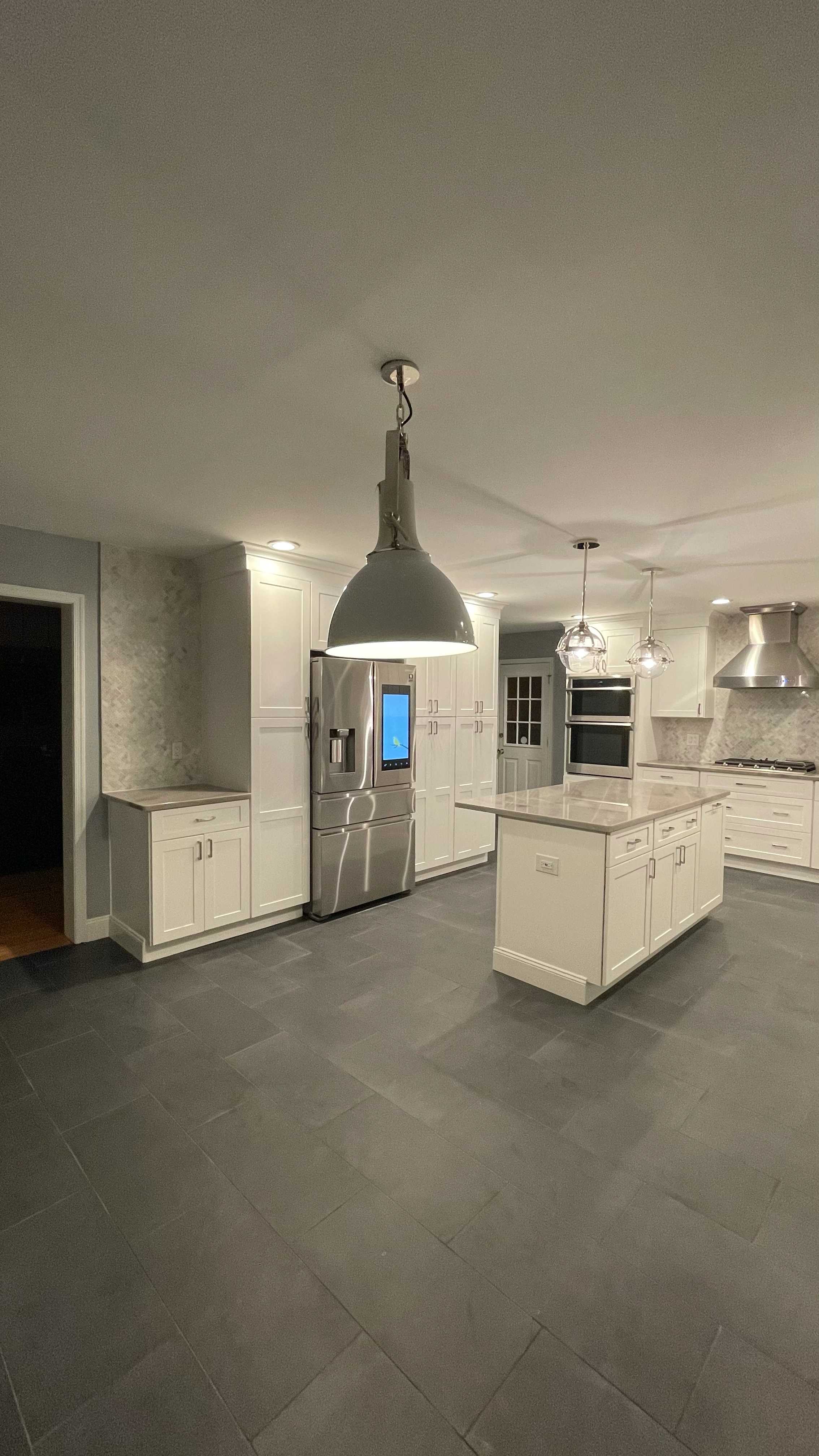 Embassy Kitchen Dist