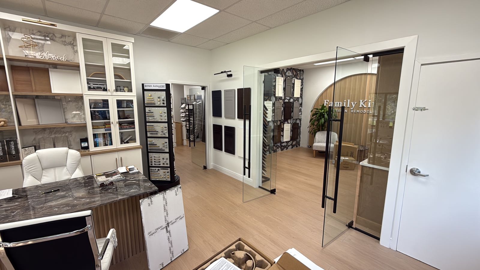 Family Kitchen Cabinetry 