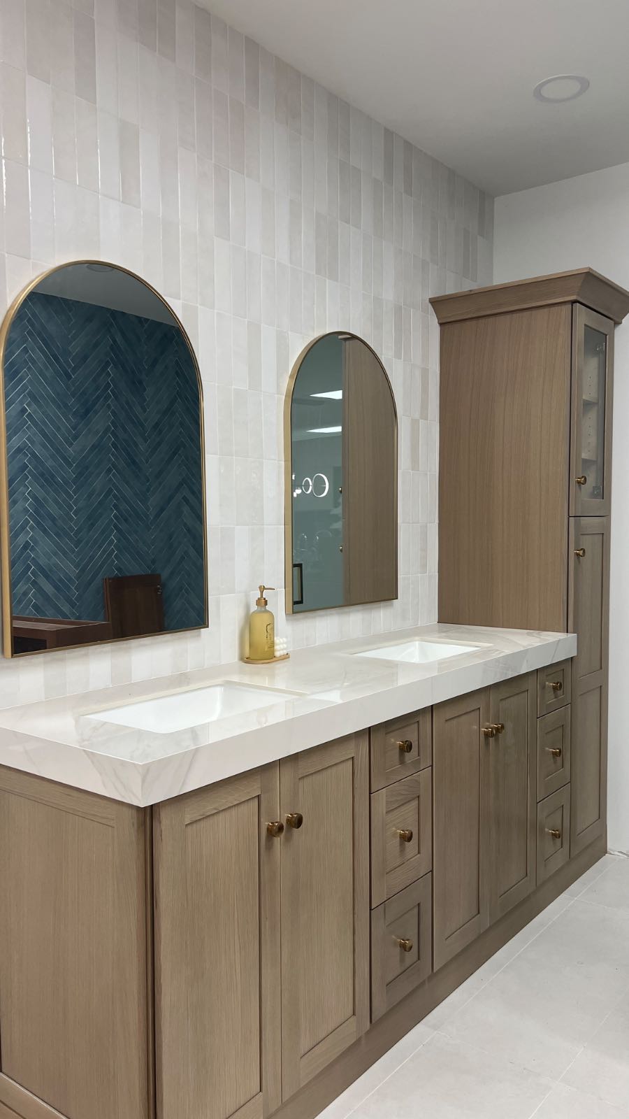 Family Kitchen Cabinetry 