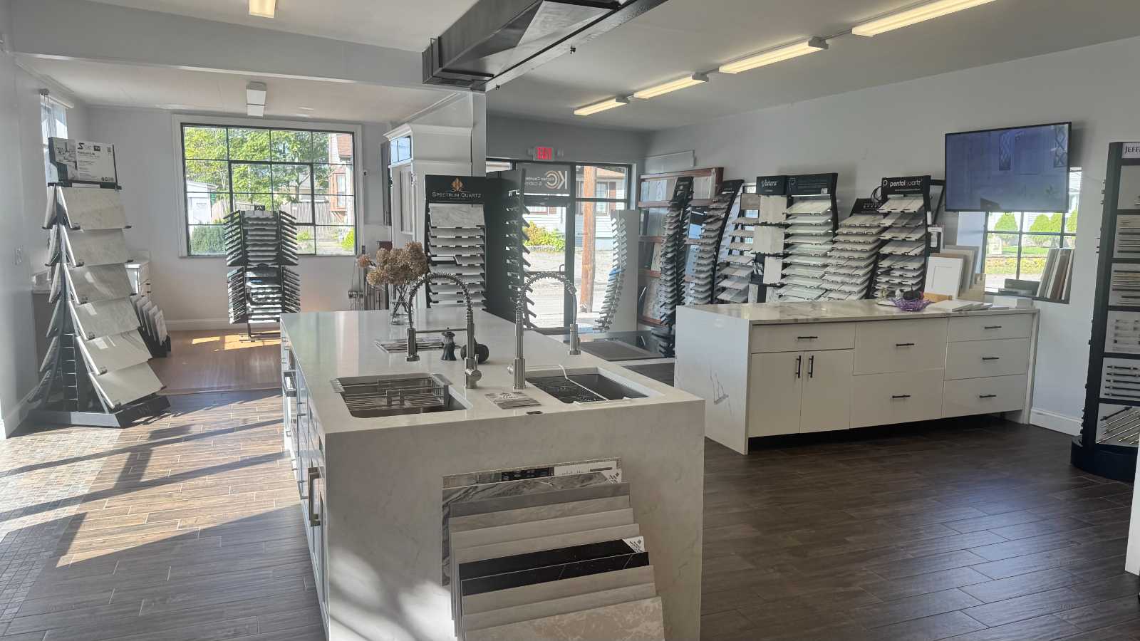 1 Wellesley Rd Natick, MA 01760