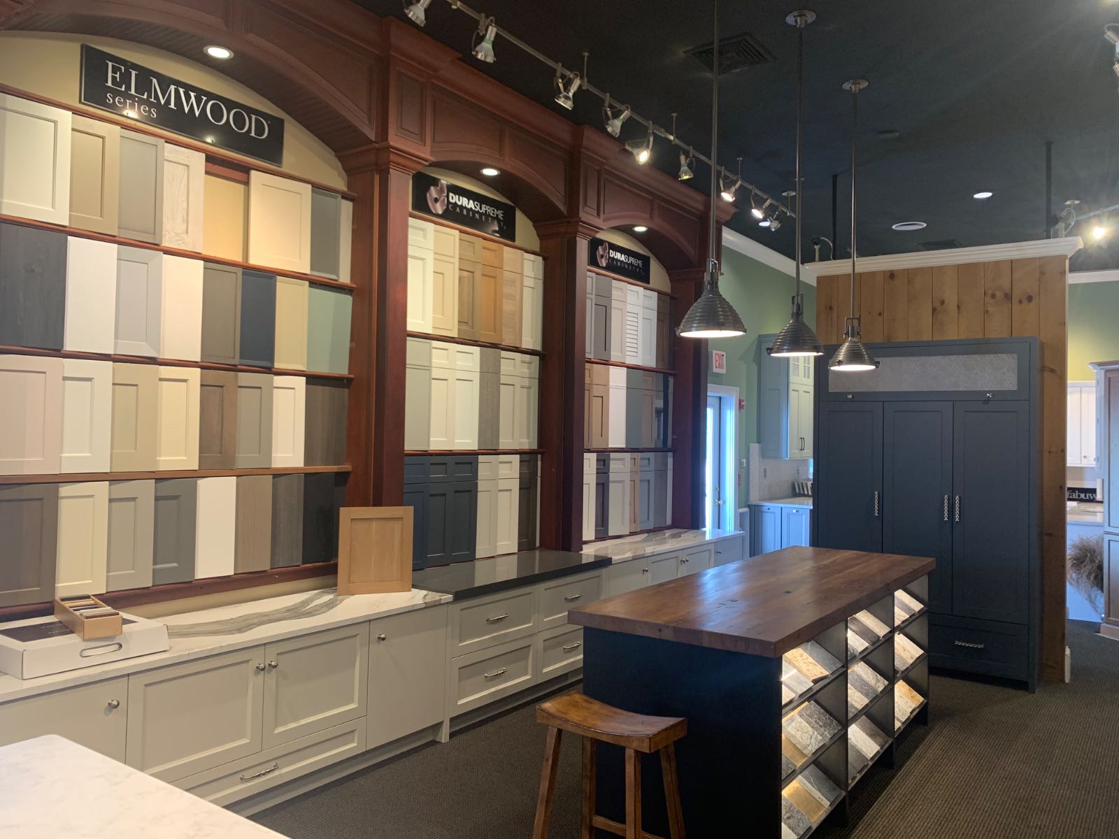 Main Street at Botellos