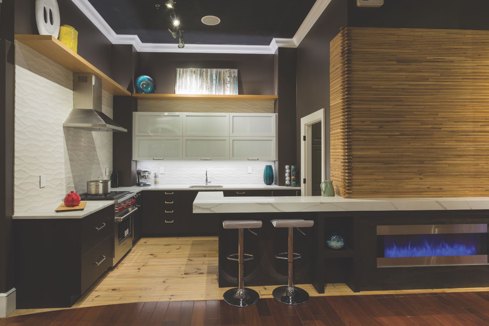 Main Street at Botellos